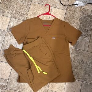 Figs Caramel Brown Scrub Top with Red Accent